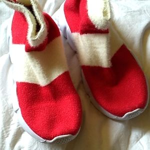 Sonic sneakers 5 big kid size